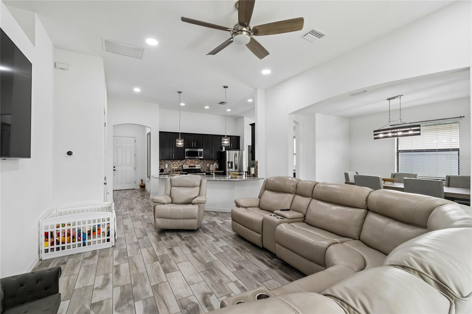 VILLAGES AT AVALON 3B-2 - Residential