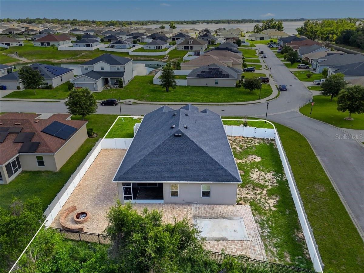 WATERS EDGE/THE LAKES - Residential