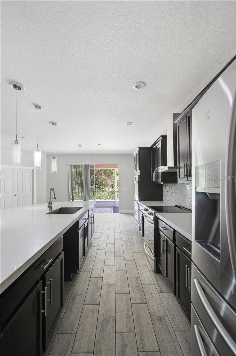 WATERS EDGE/THE LAKES - Residential