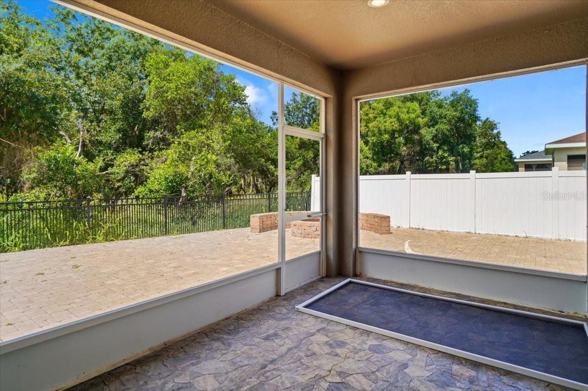 WATERS EDGE/THE LAKES - Residential