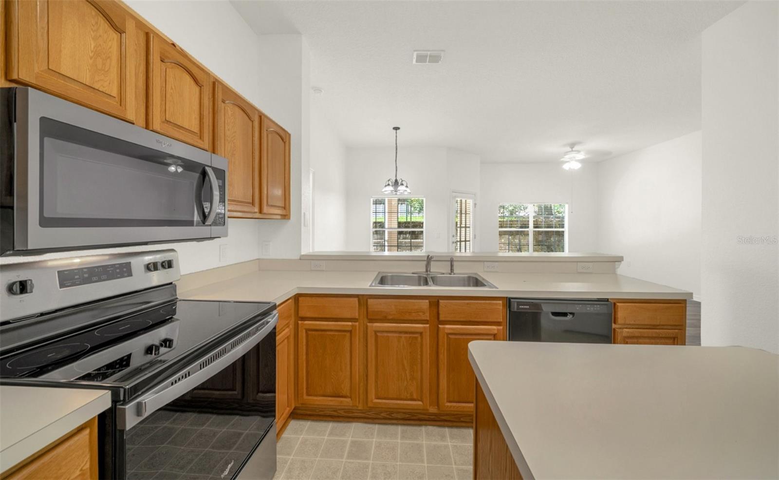 OAK RIDGE CONDO - Residential
