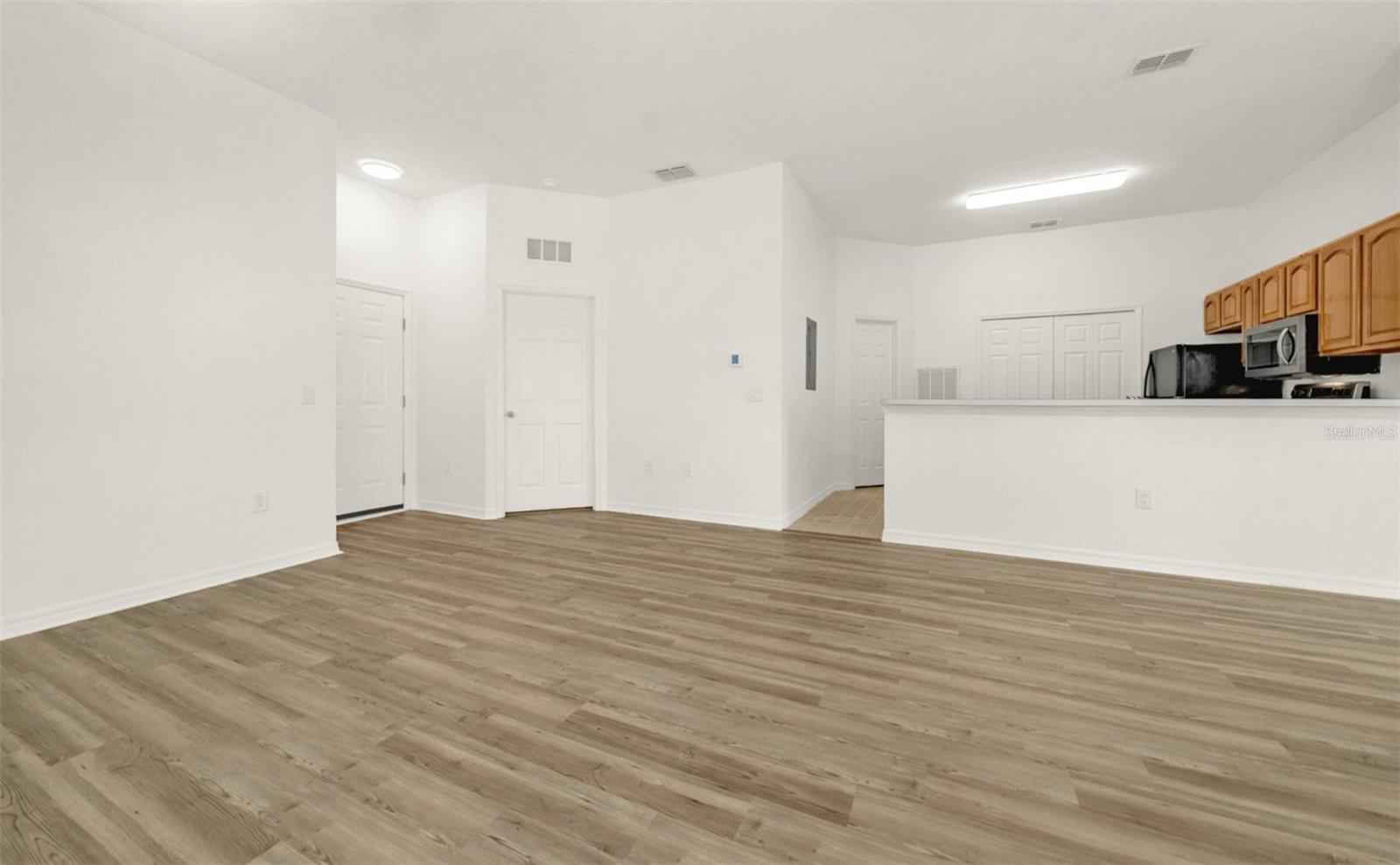 OAK RIDGE CONDO - Residential