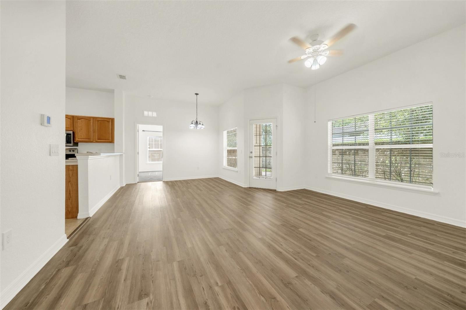 OAK RIDGE CONDO - Residential
