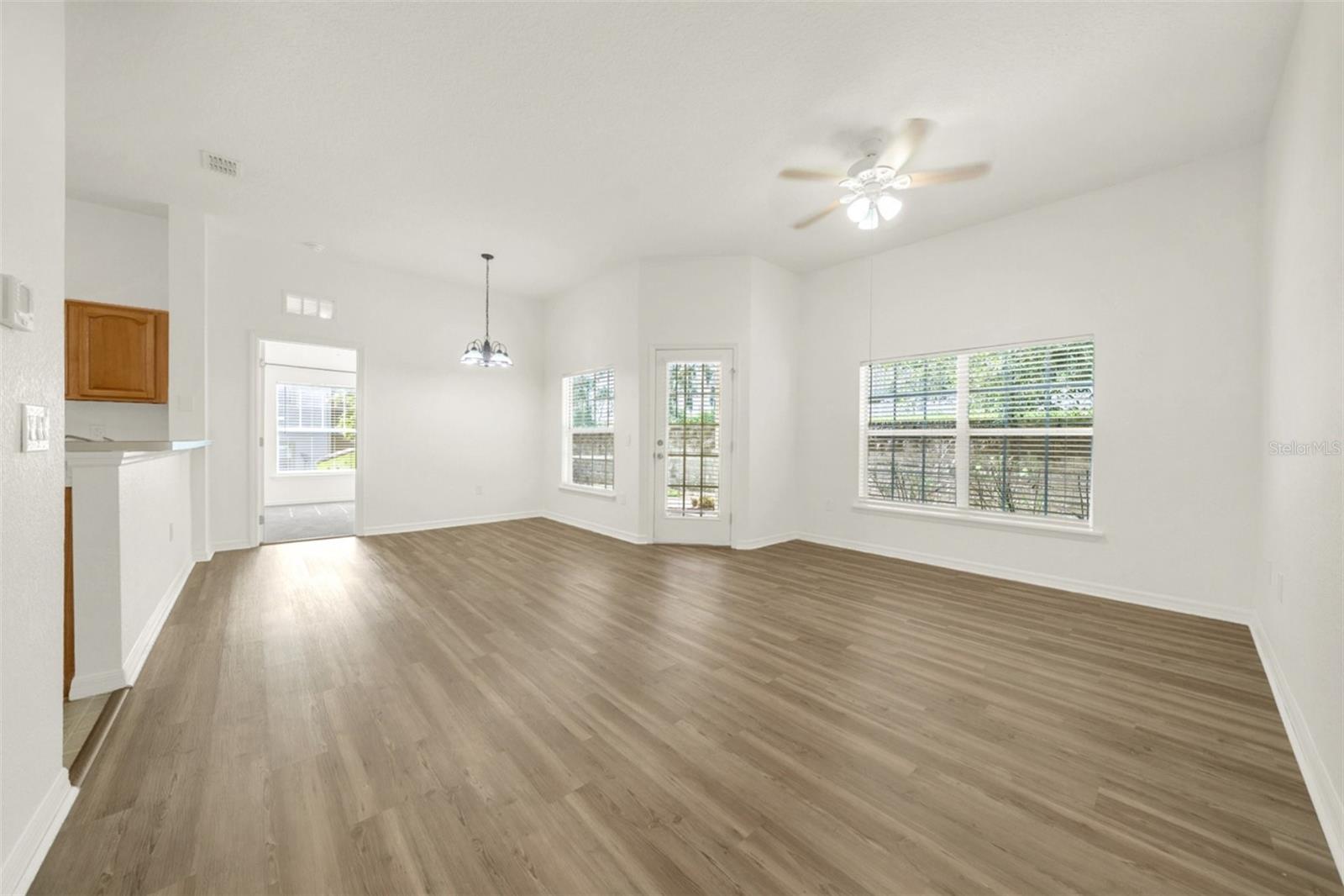OAK RIDGE CONDO - Residential