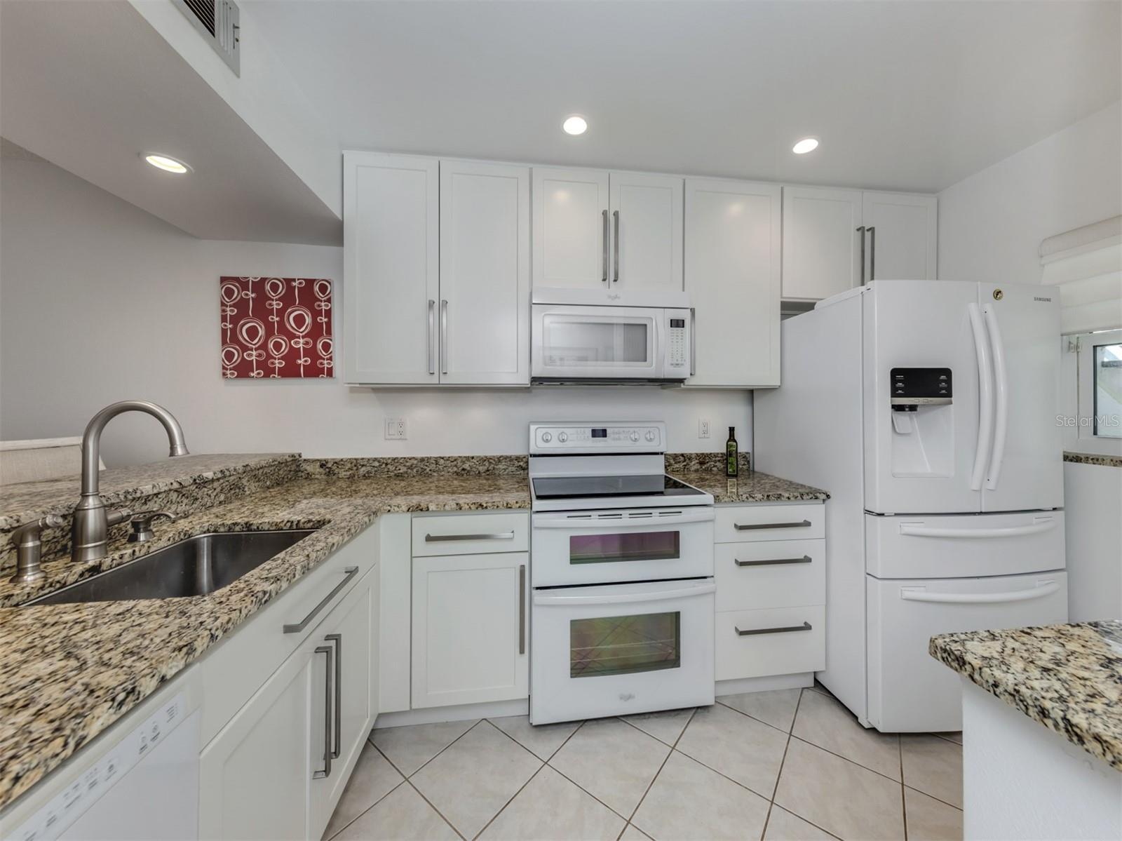 FARMINGTON VISTAS - Residential