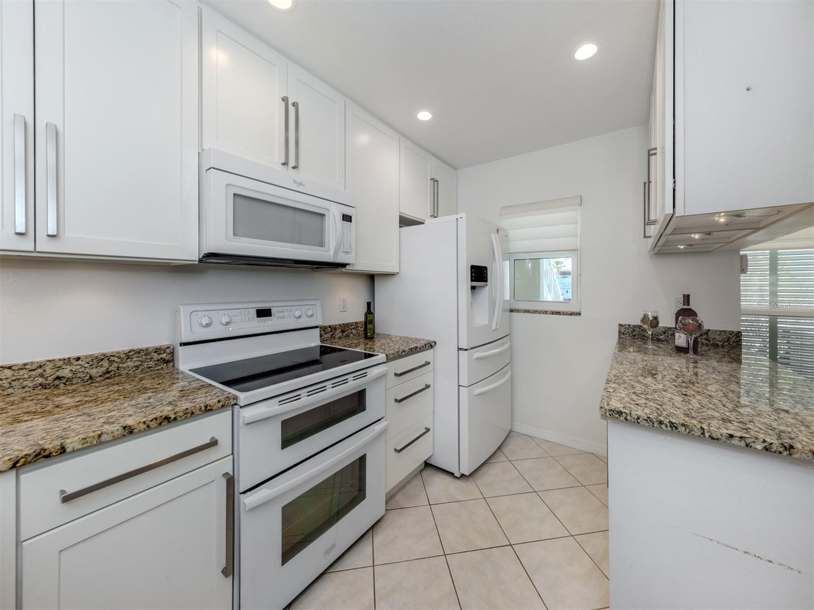 FARMINGTON VISTAS - Residential