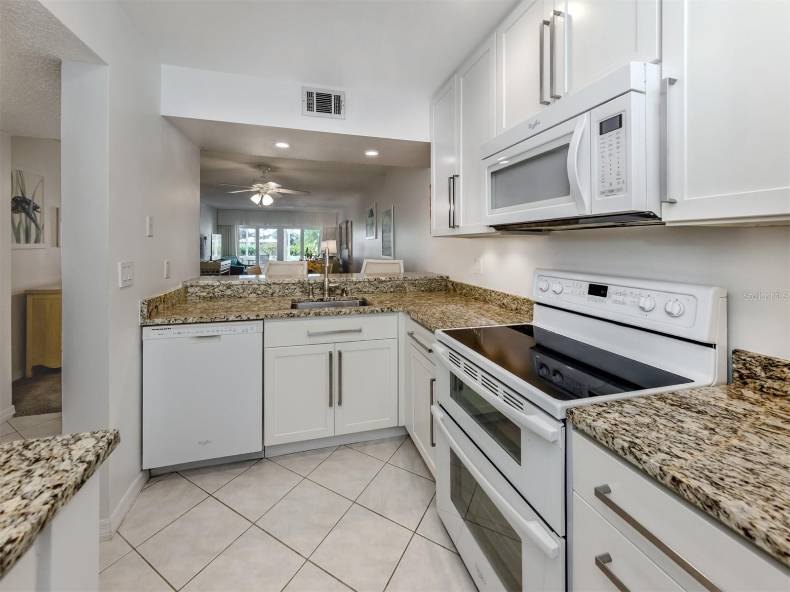 FARMINGTON VISTAS - Residential
