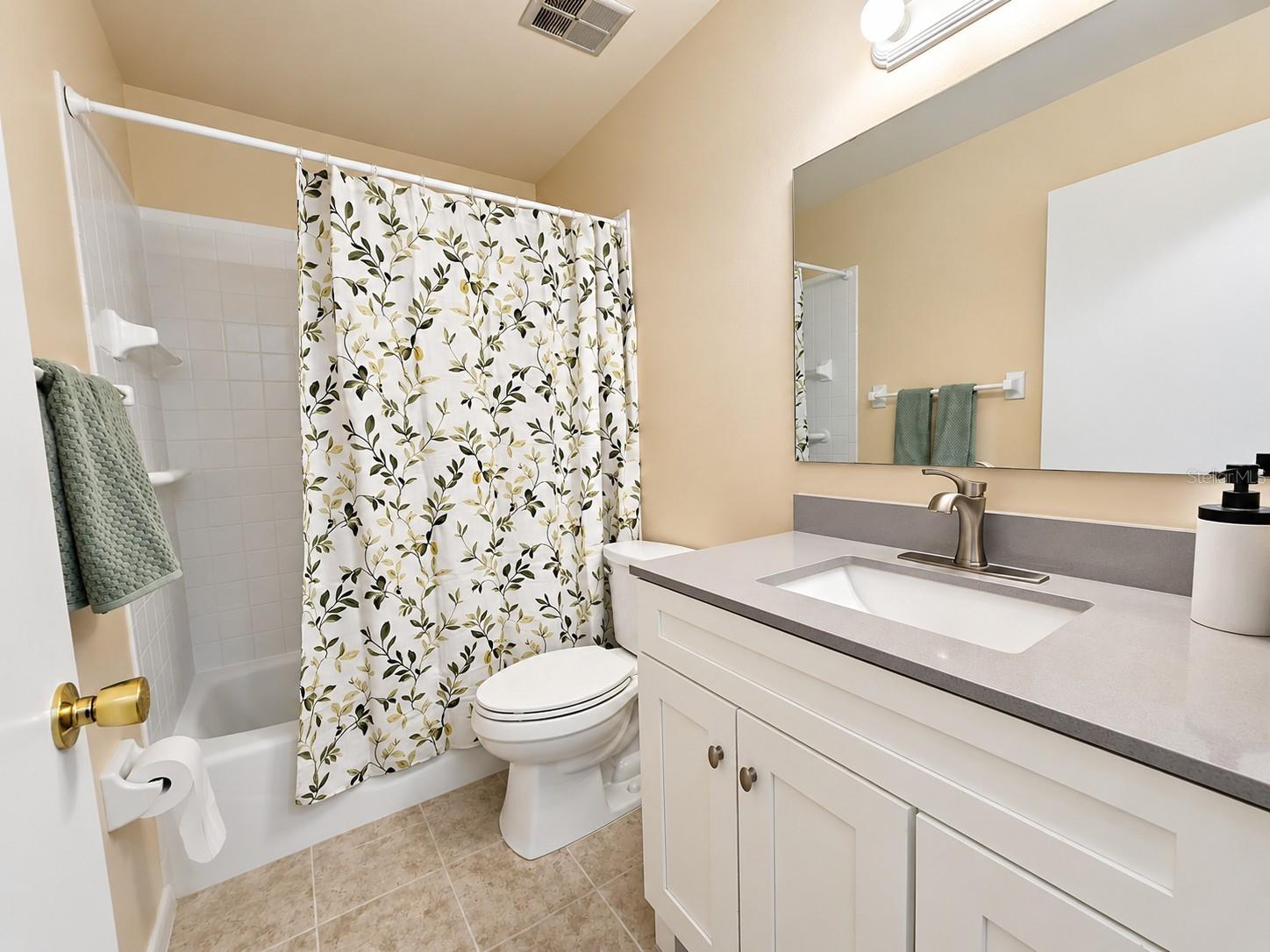 DESOTO SQUARE VILLAS PH I - Residential