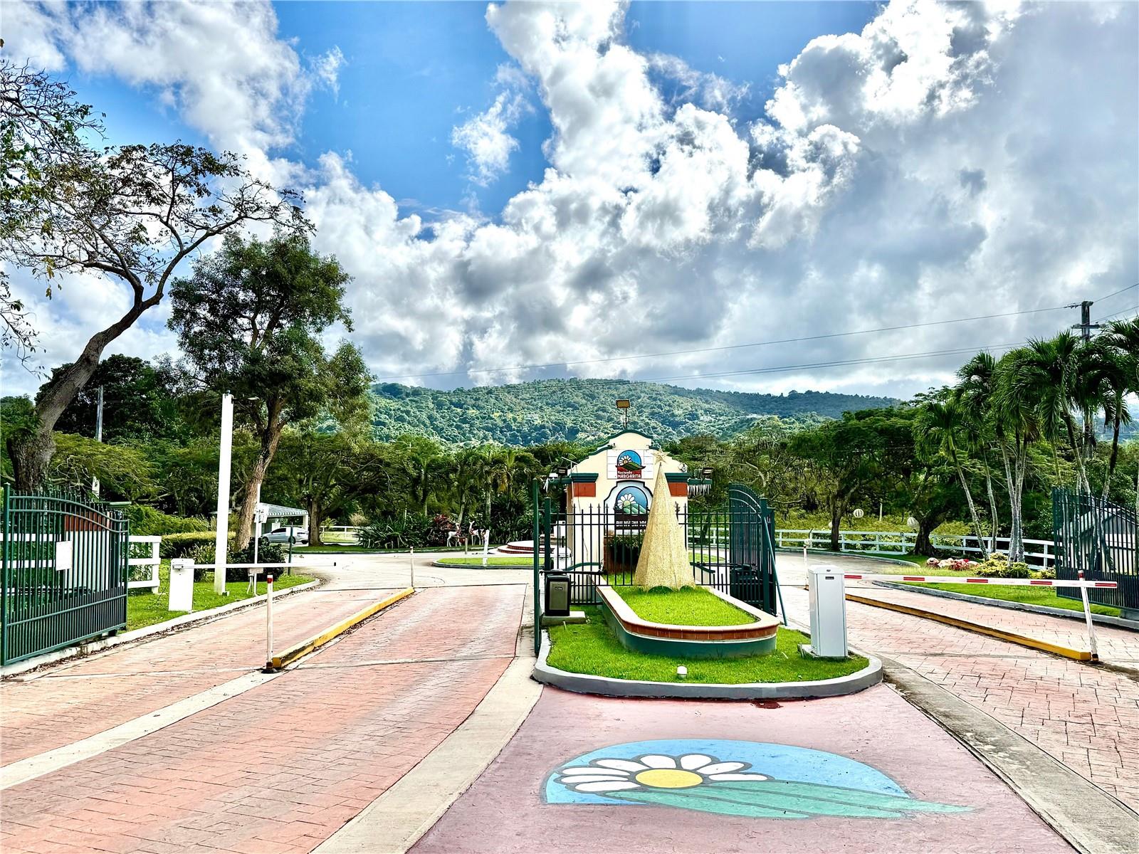HACIENDA MARGARITA - Residential