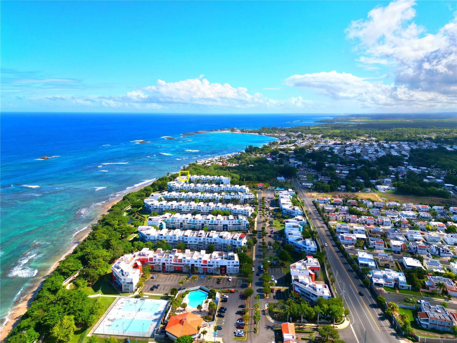 COND. CHALETS DE LA PLAYA - Residential
