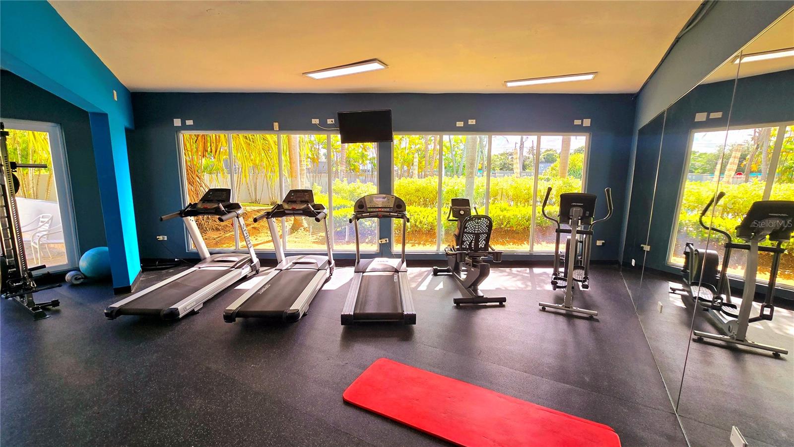 COND. CHALETS DE LA PLAYA - Residential
