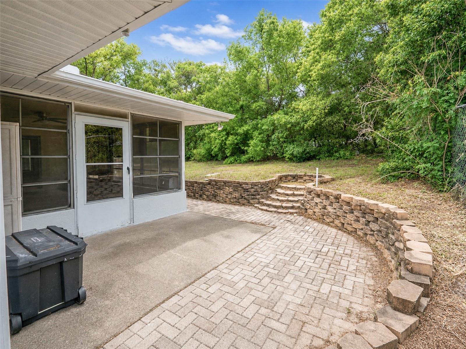 SPRING HILL UNIT 4 BLK 176 LOT 20 - Residential