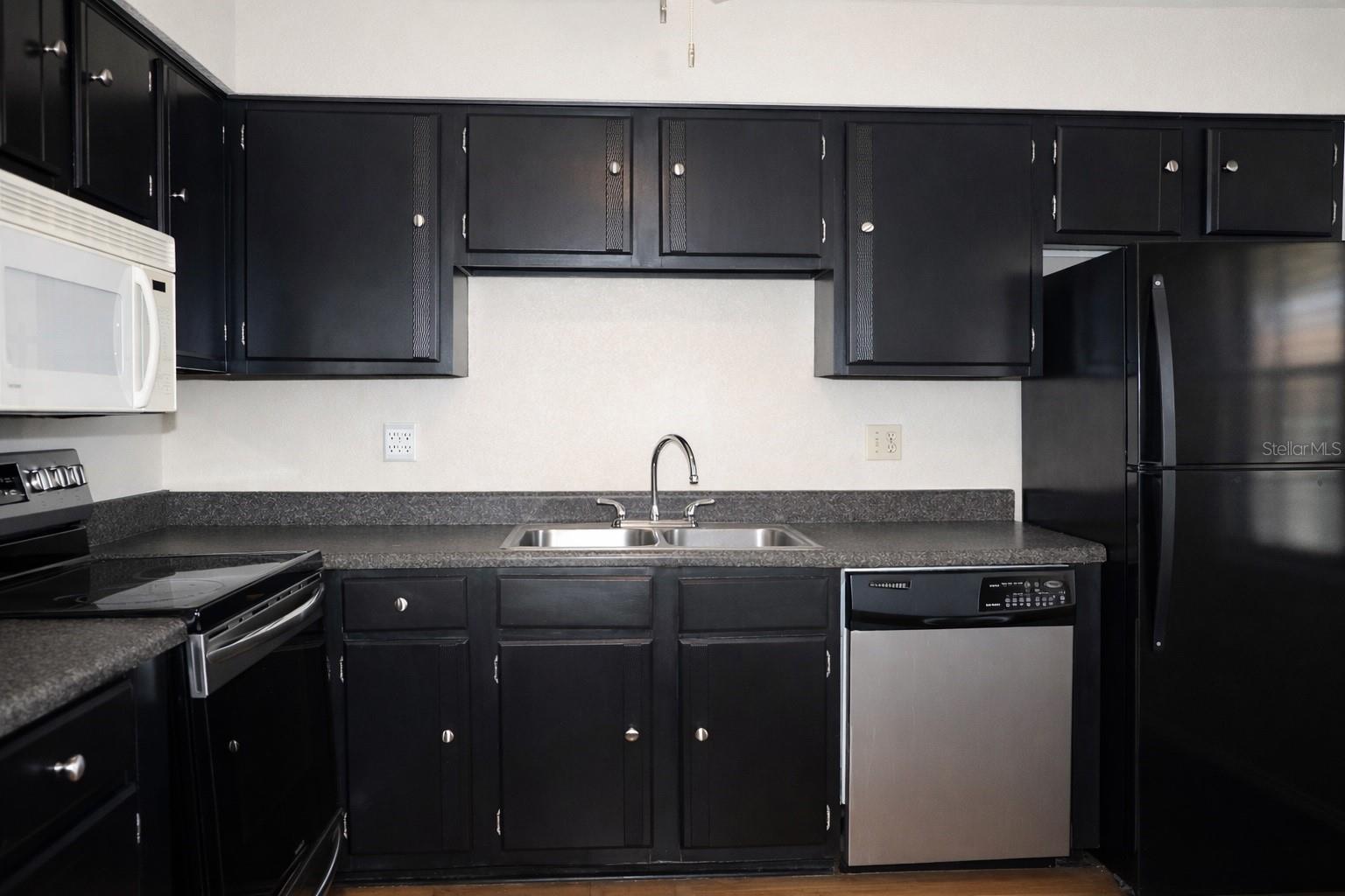 LAKE WALES VILLAGE CONDO - Residential
