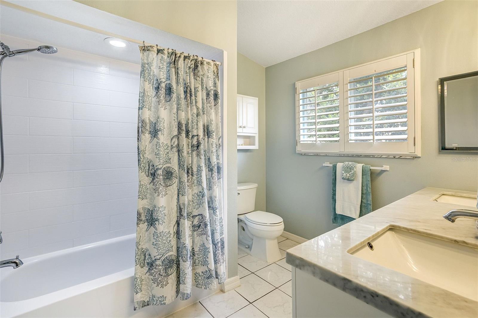BROOKFIELD - Residential