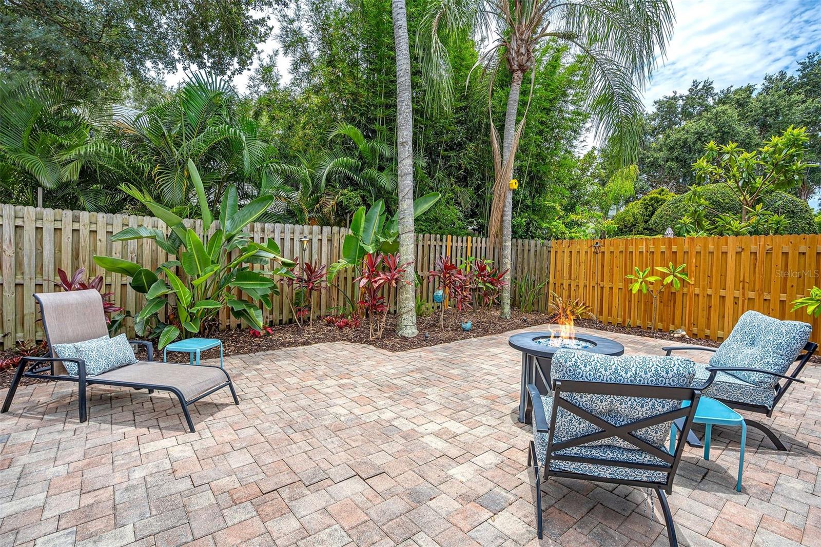BROOKFIELD - Residential