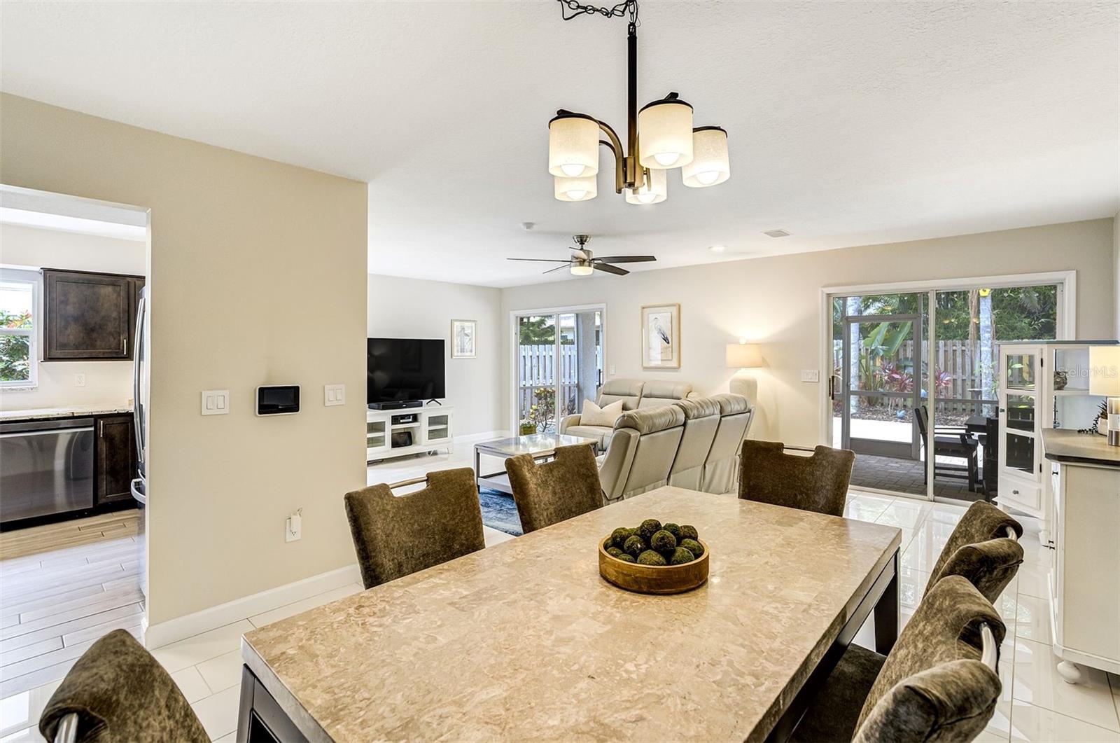 BROOKFIELD - Residential