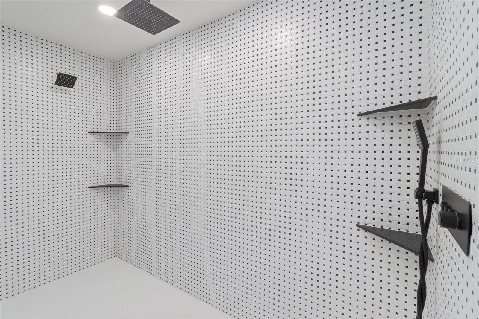 PINE RIDGE UNIT 02 - Residential