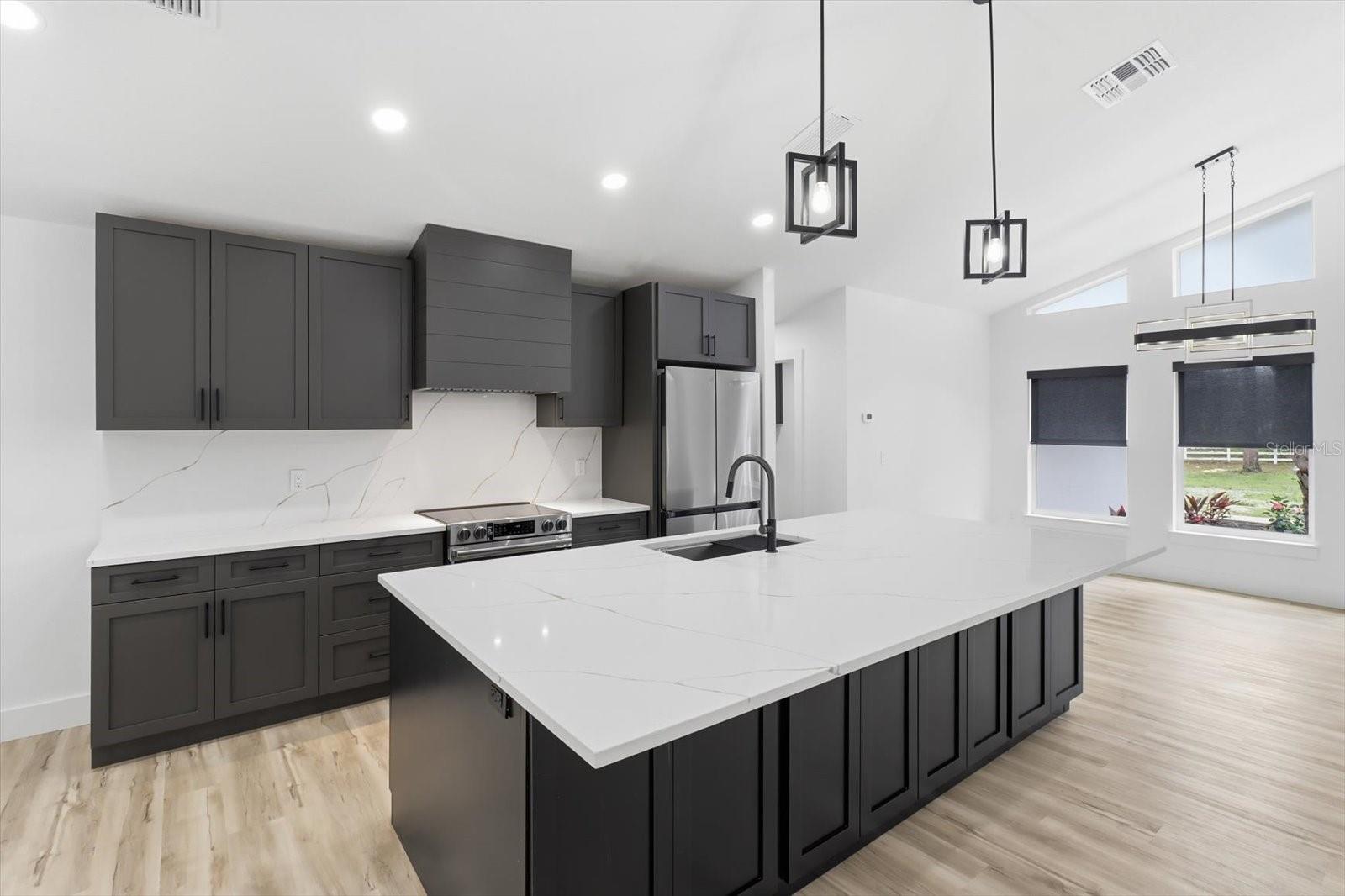 PINE RIDGE UNIT 02 - Residential