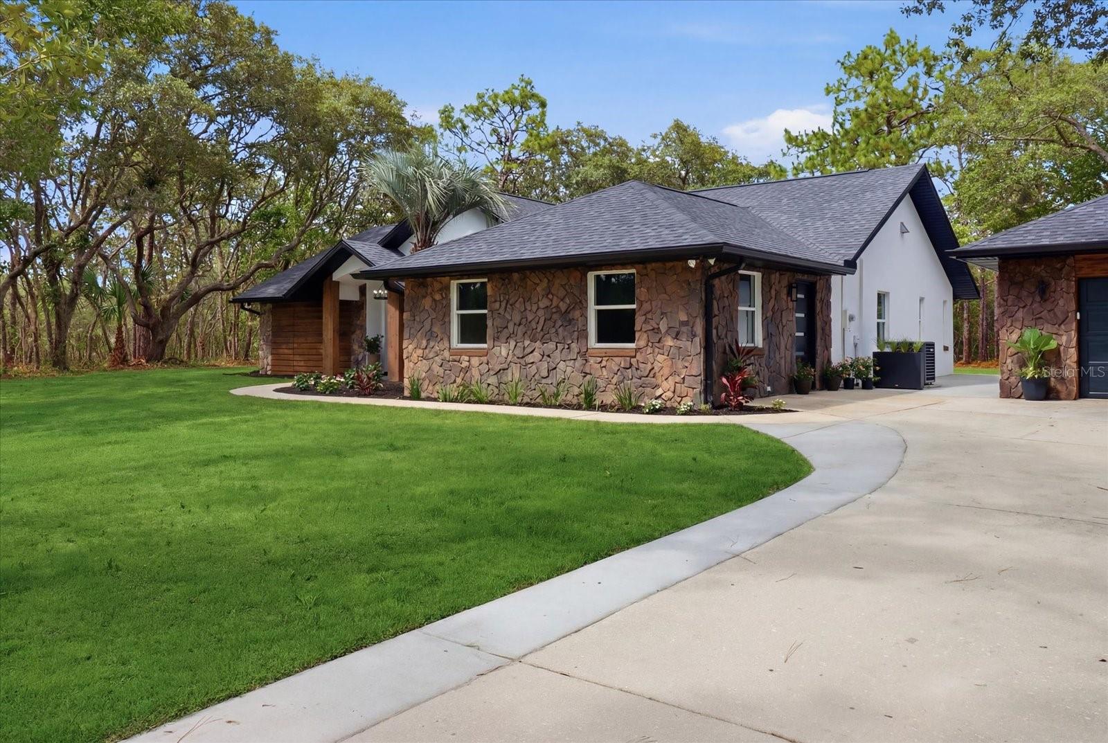 PINE RIDGE UNIT 02 - Residential
