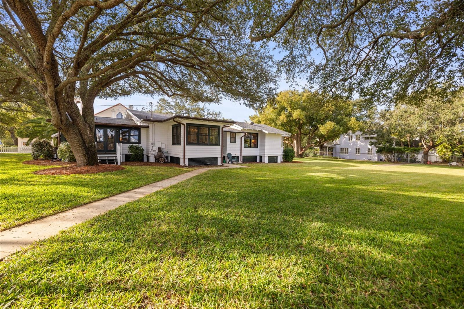JONES GEO L SUB - Residential