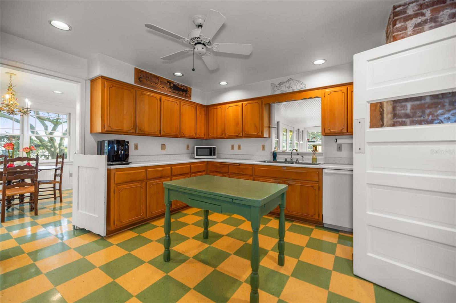 JONES GEO L SUB - Residential