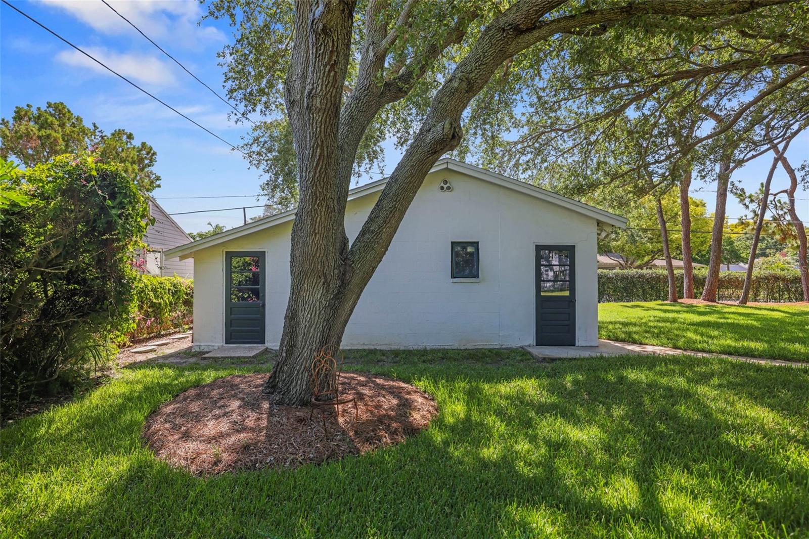 JONES GEO L SUB - Residential