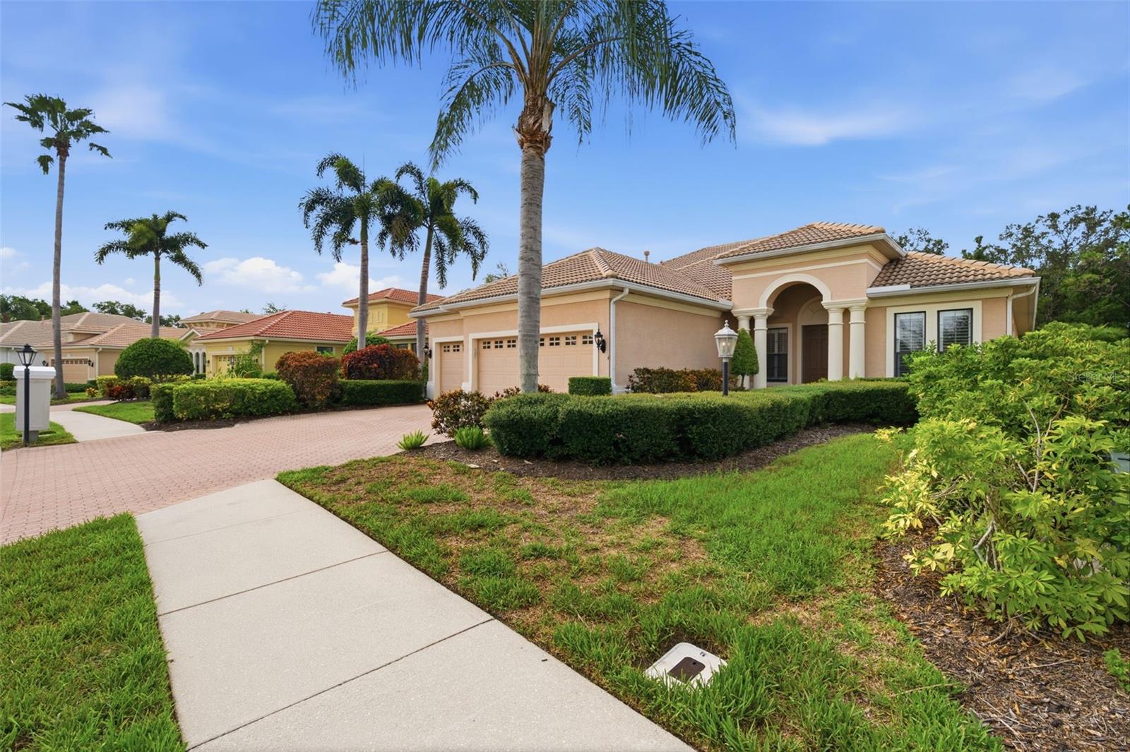 LAKEWOOD RANCH COUNTRY CLUB VILLAGE R&S - Residential