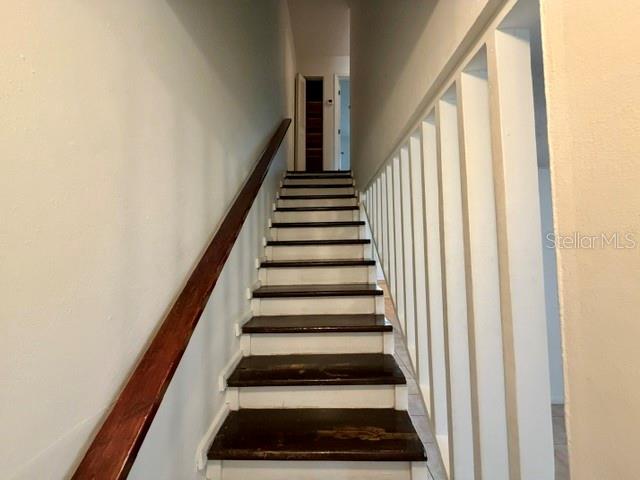 FAIRWAY OAKS - Residential