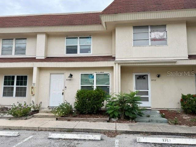 Affordable, move in ready, and conveniently located! This 2 bedroom, 1.5 bath townhome in Fairway Oaks offers comfortable living with impact resistant windows, a newer A/C system, and a functional floor plan. The main level features a spacious living and dining area, kitchen with ample cabinet space, and a convenient half bath. Upstairs, you'll find two bedrooms and a full bath.
Fairway Oaks residents enjoy access to community amenities including a pool, tennis courts, playground, and clubhouse. Centrally located in Sarasota, this home is just minutes from shopping, dining, downtown Sarasota, UTC, Sarasota Bradenton International Airport, and some of Florida's most beautiful Gulf Coast beaches.
Whether you're a first time homebuyer, seasonal resident, or investor, this property offers an excellent opportunity to own an affordable home in Sarasota. Schedule your showing today!