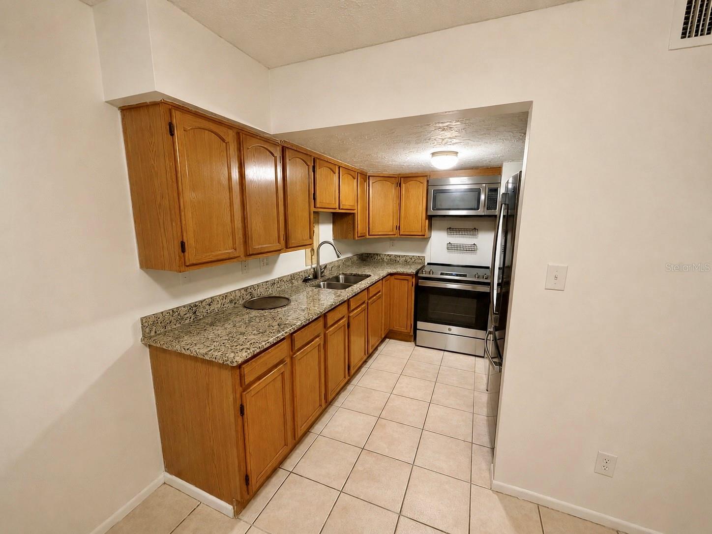 FAIRWAY OAKS - Residential