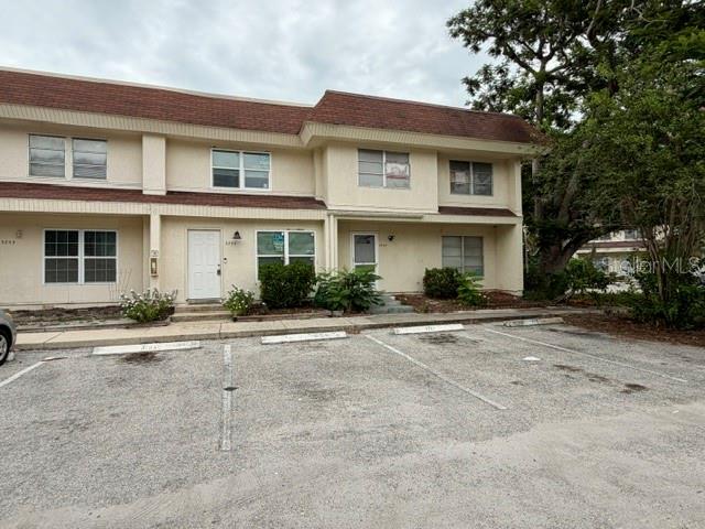 FAIRWAY OAKS - Residential