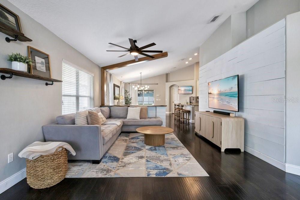 REGAL PARK - Residential
