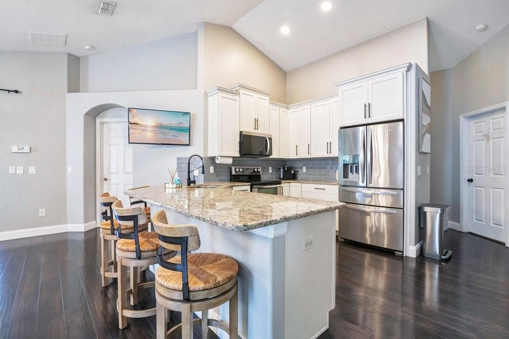 REGAL PARK - Residential