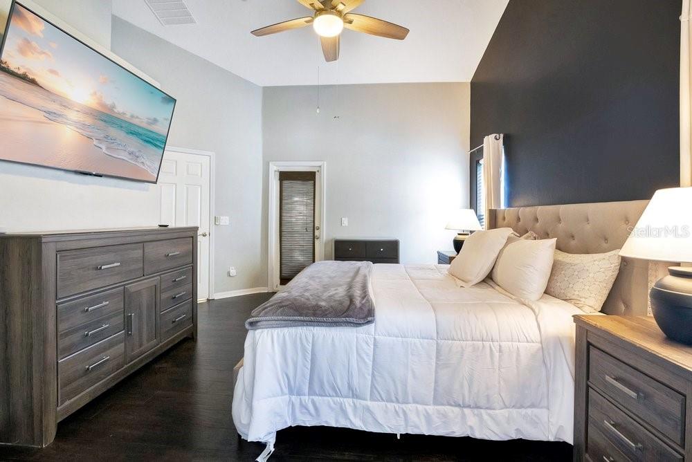 REGAL PARK - Residential