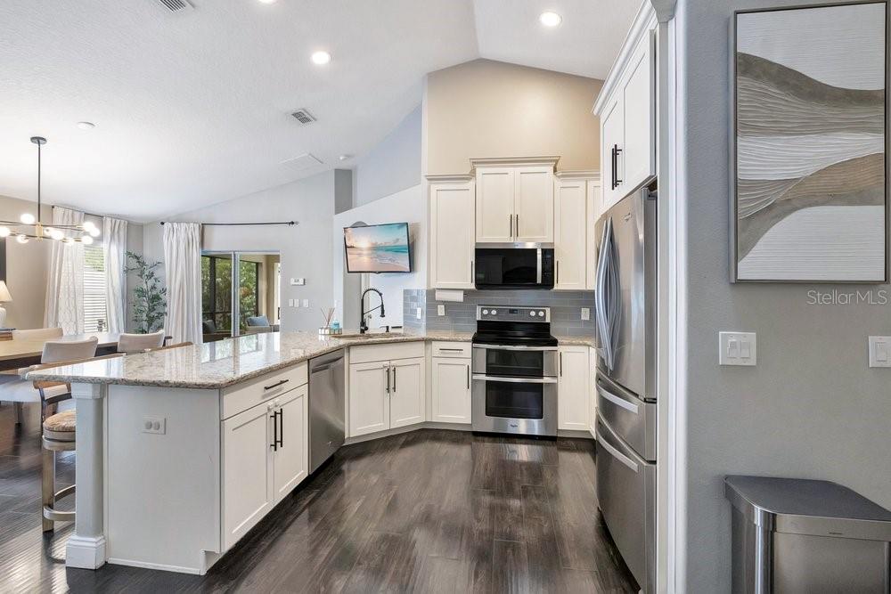REGAL PARK - Residential