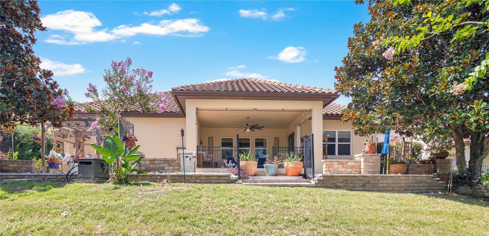 BELLA LAGO - Residential