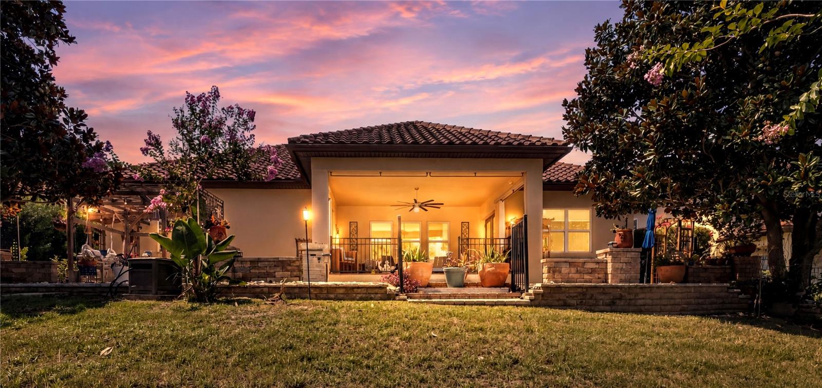 BELLA LAGO - Residential