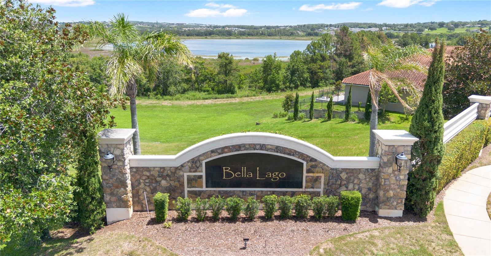 BELLA LAGO - Residential