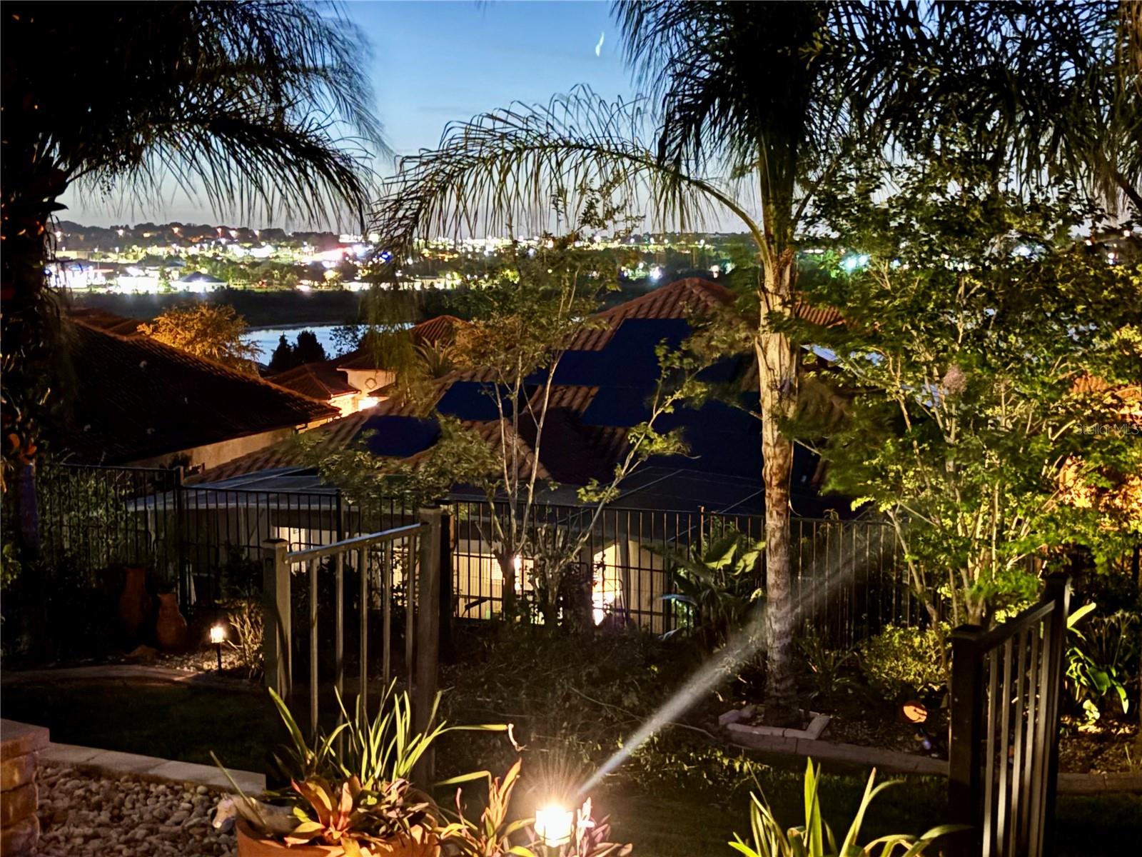 BELLA LAGO - Residential