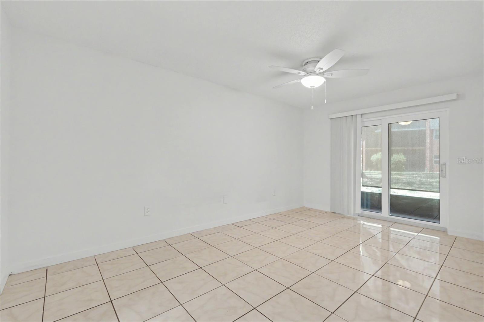 COVE SPGS CONDO - Residential