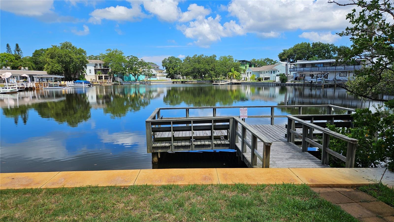 COVE SPGS CONDO - Residential