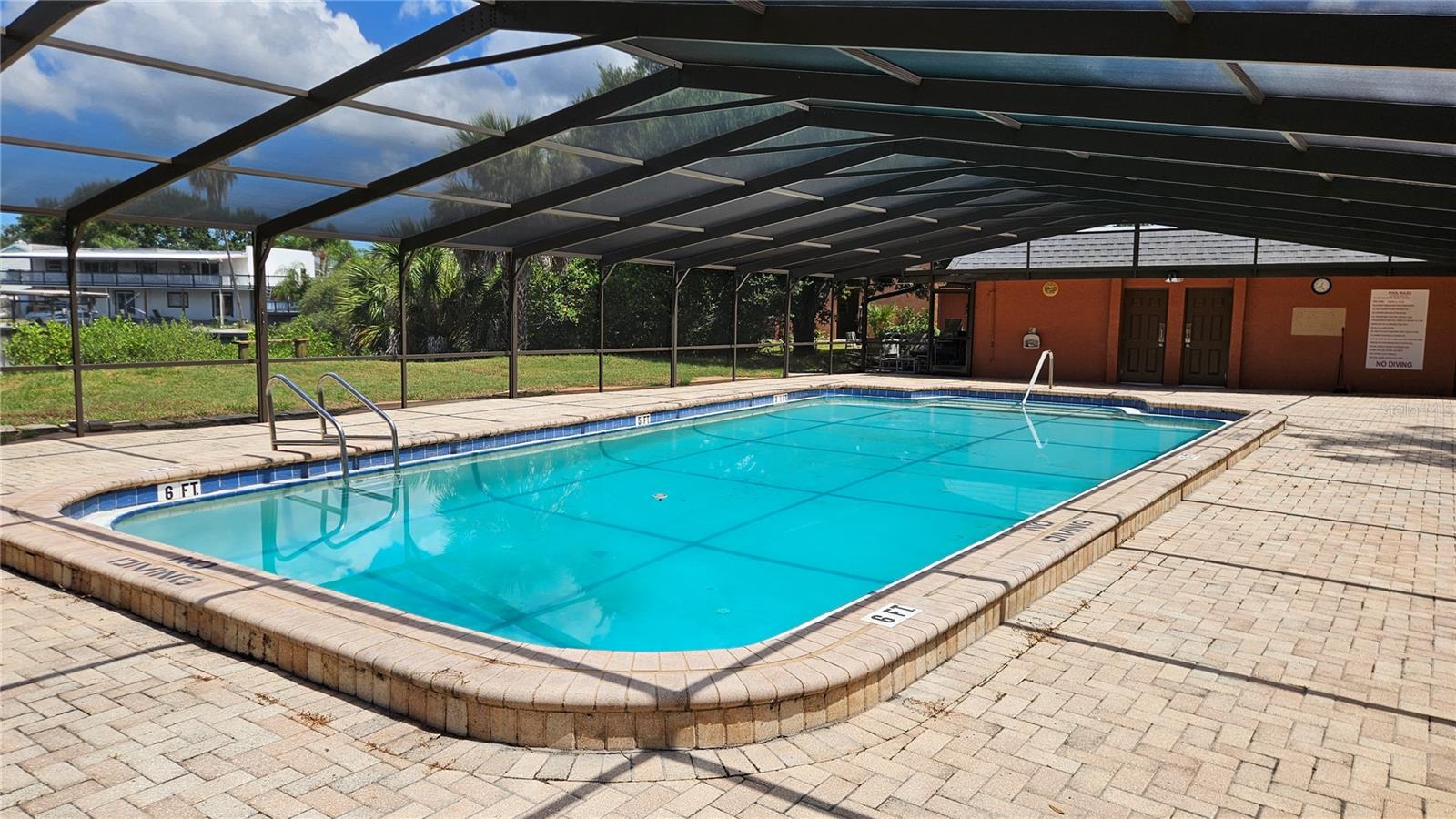 COVE SPGS CONDO - Residential