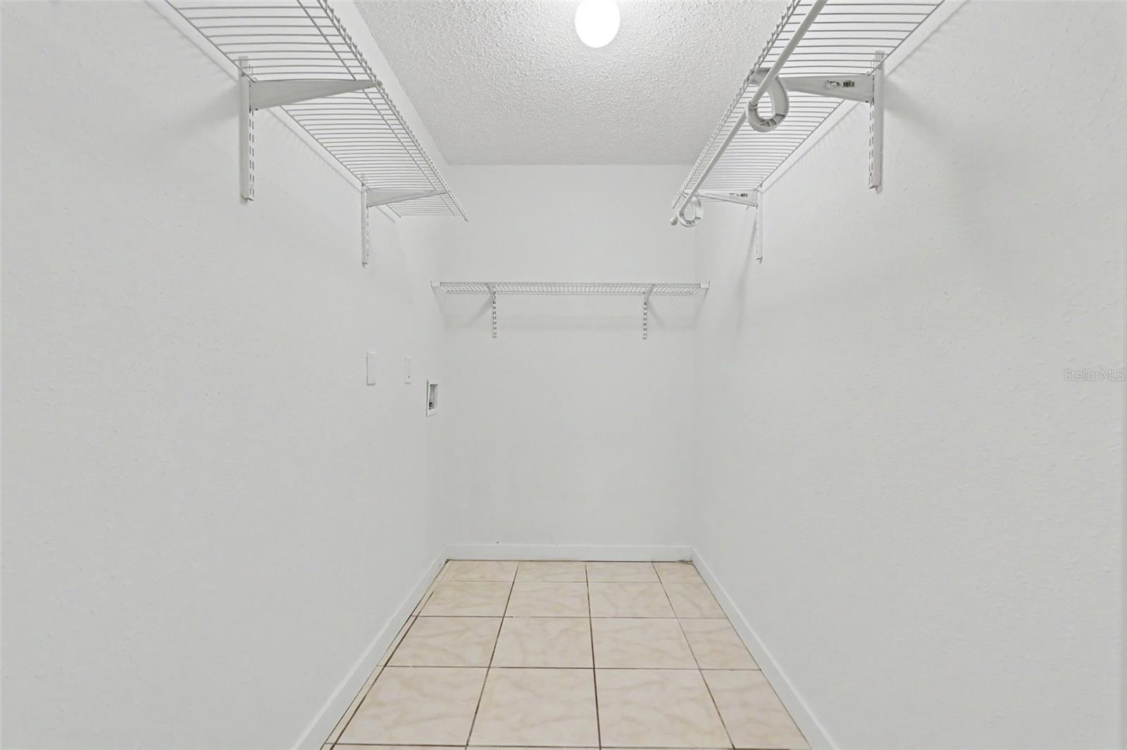 COVE SPGS CONDO - Residential