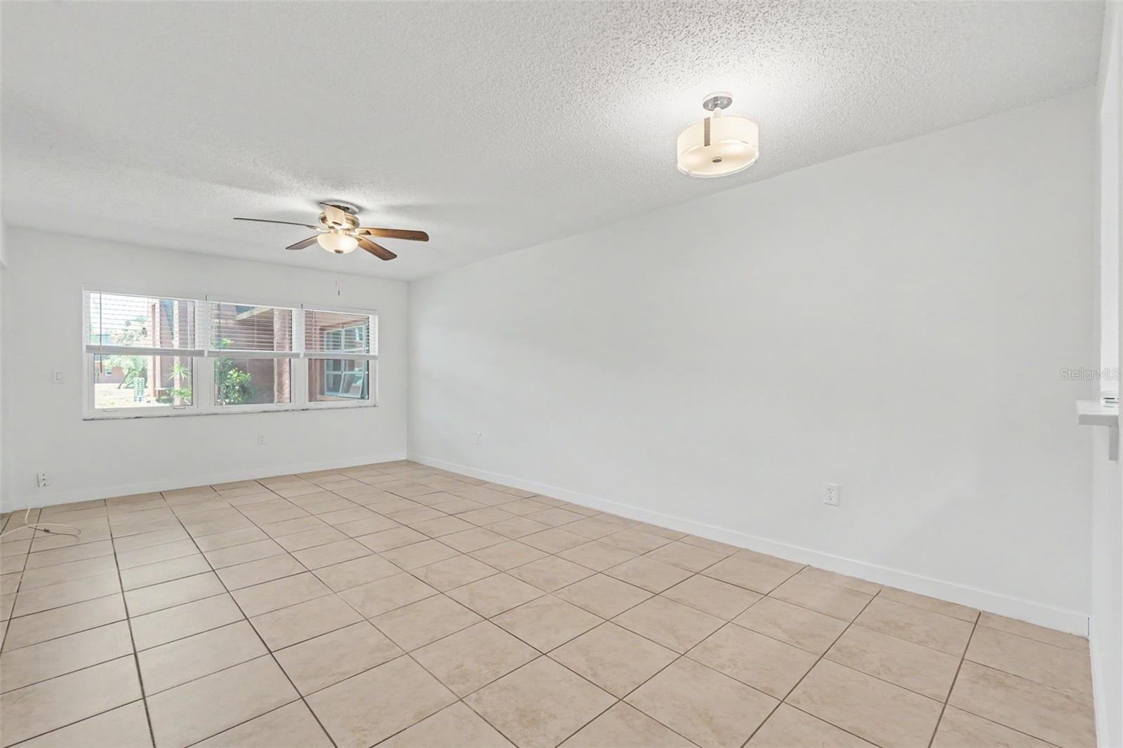 COVE SPGS CONDO - Residential