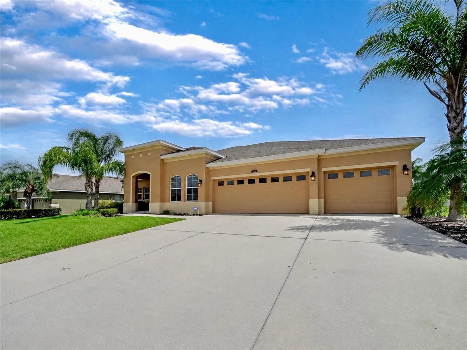 ESTATES AUBURNDALE PH 02 - Residential