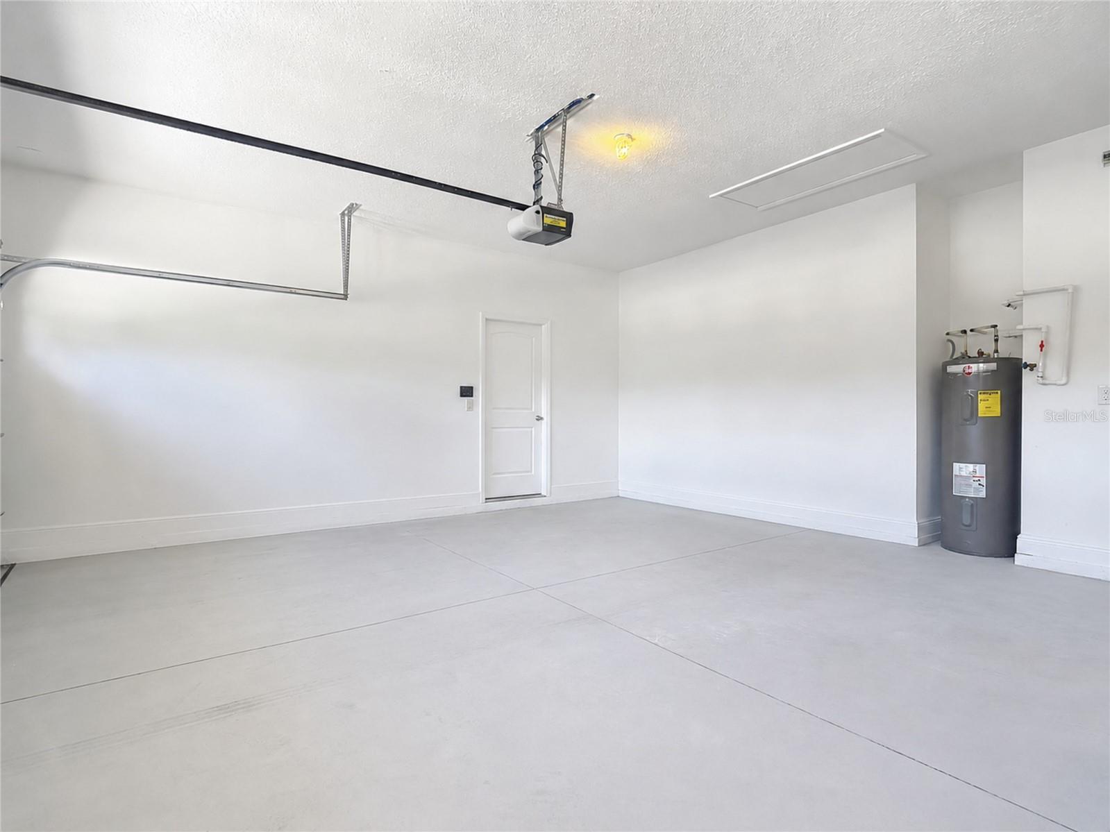 ESTATES AUBURNDALE PH 02 - Residential