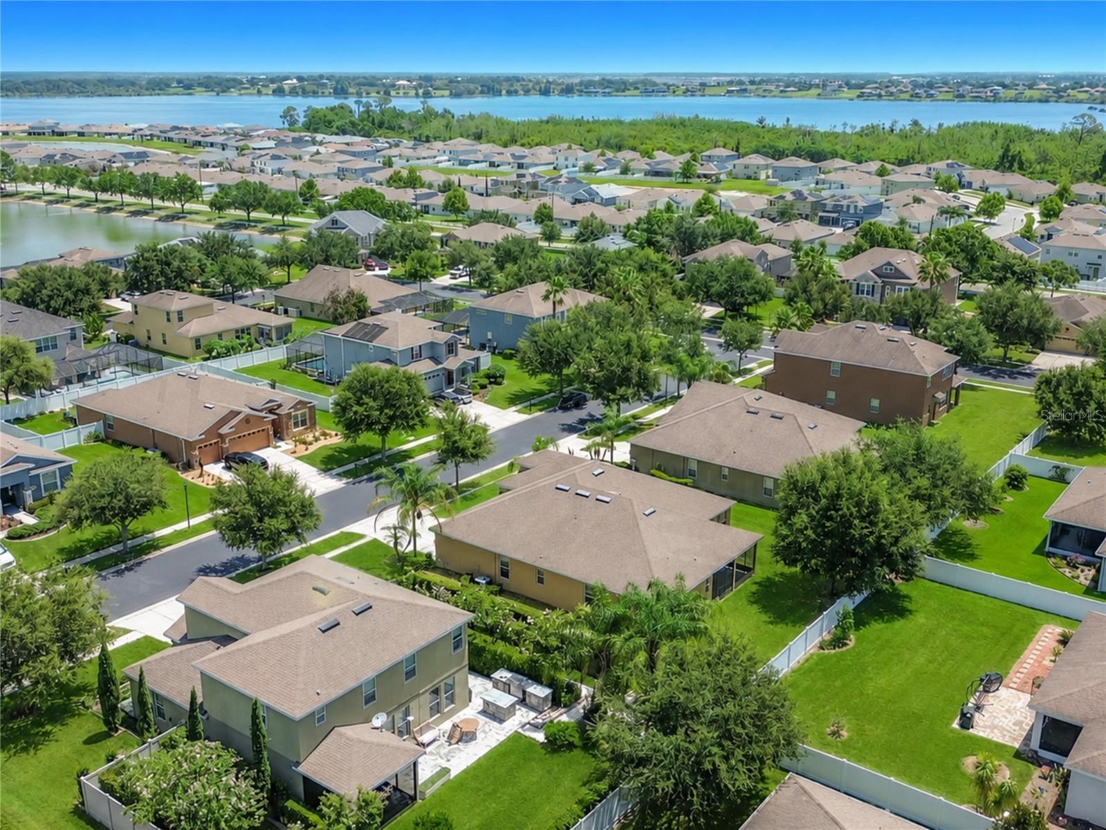 ESTATES AUBURNDALE PH 02 - Residential