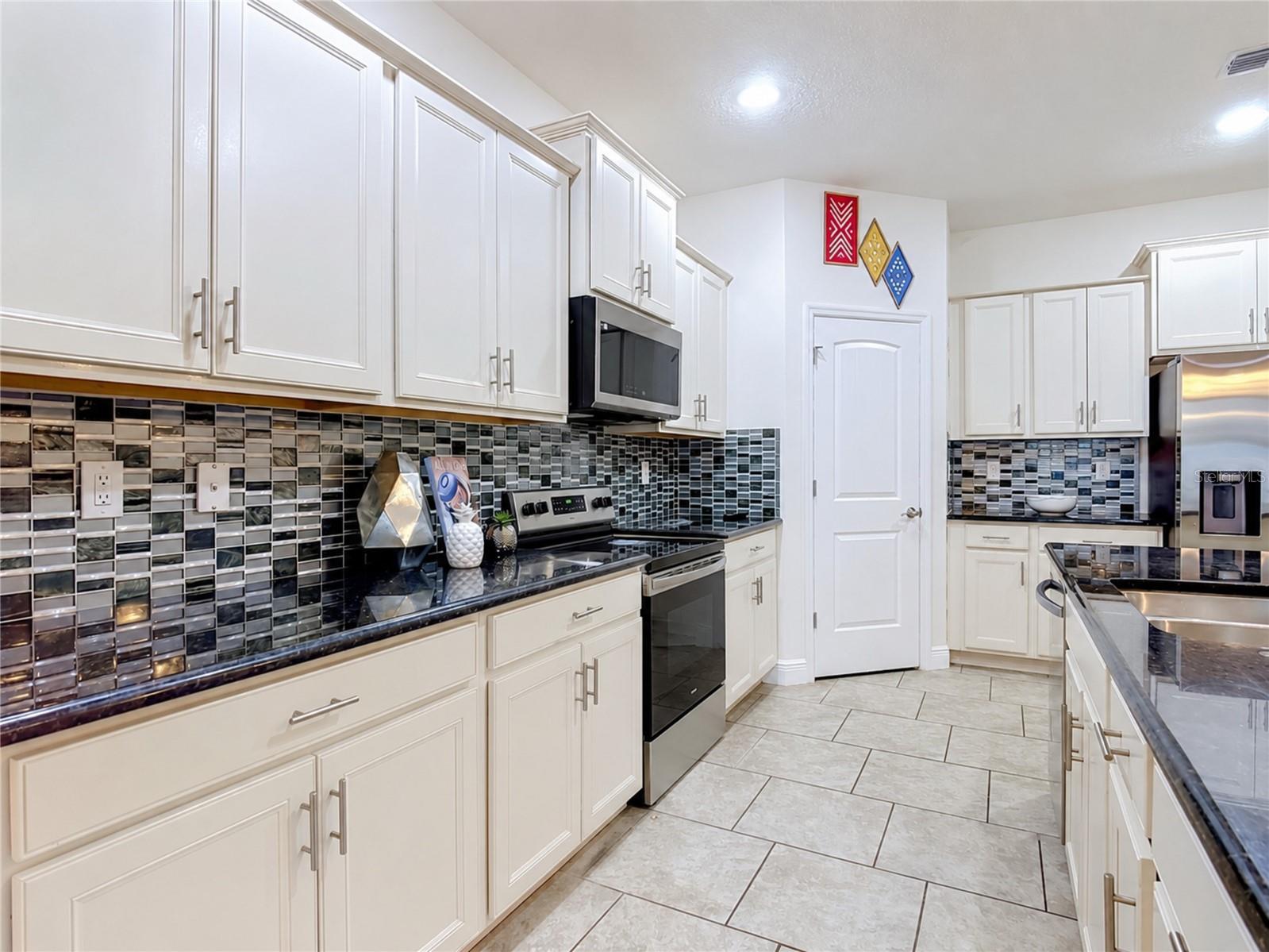 ESTATES AUBURNDALE PH 02 - Residential