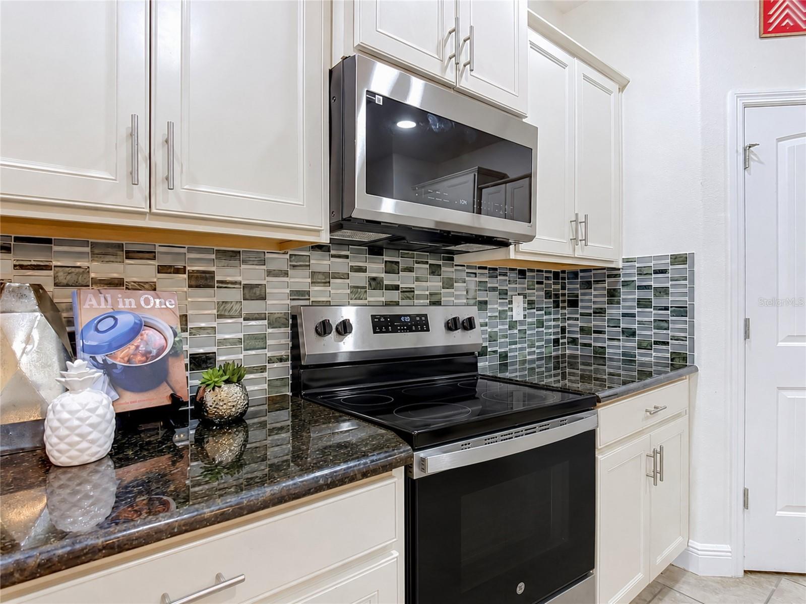 ESTATES AUBURNDALE PH 02 - Residential