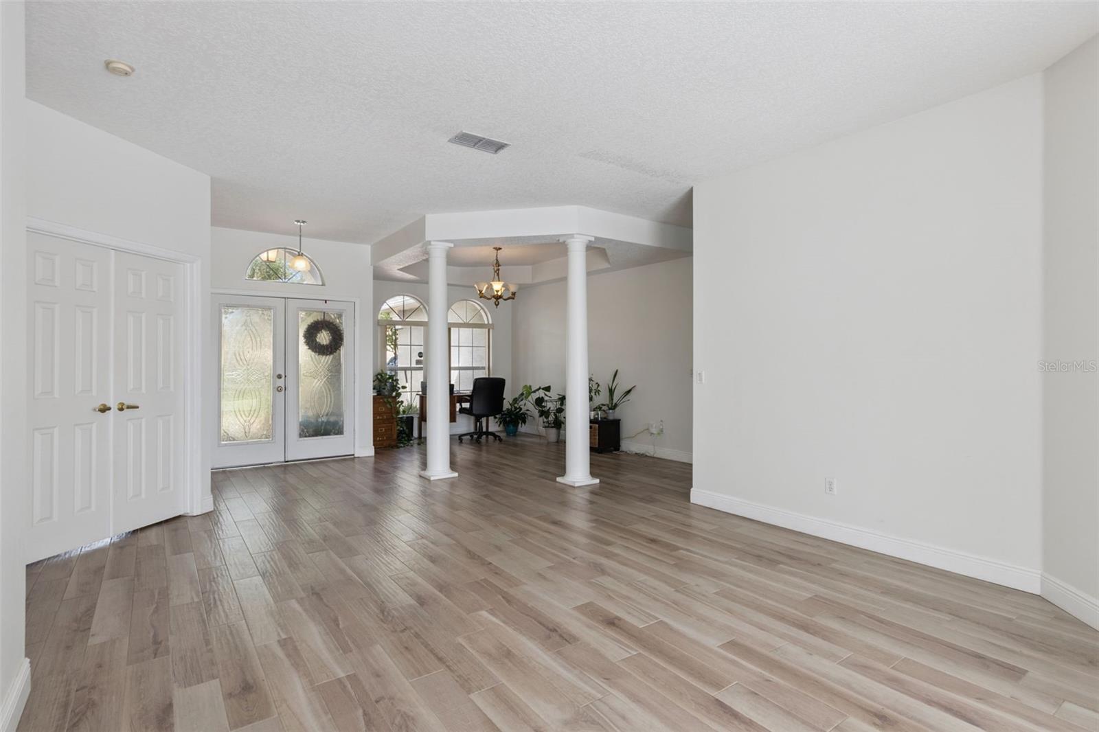 HUNTERS CREEK TR 335 PH 02 - Residential